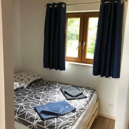 Na Skraju Lasu Guciow Exterior foto